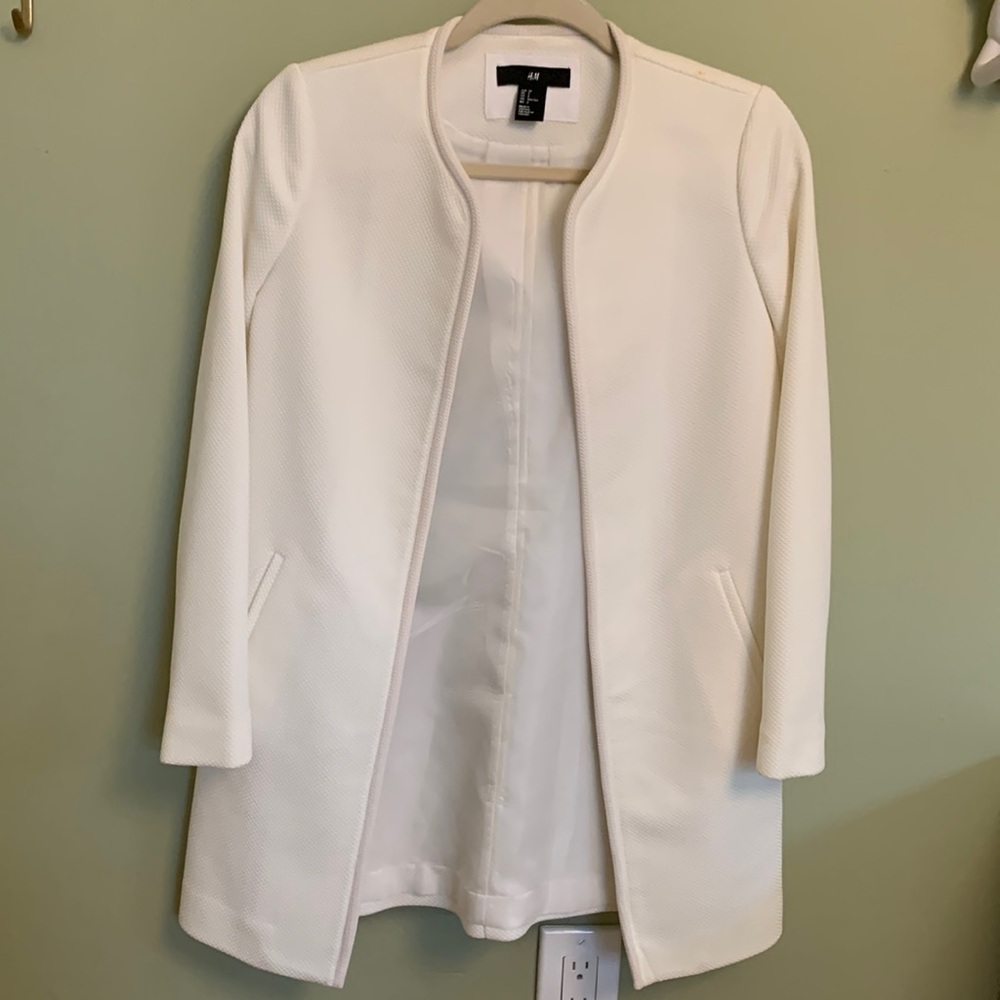 H&M creamy-white dressy jaket. Size 2.